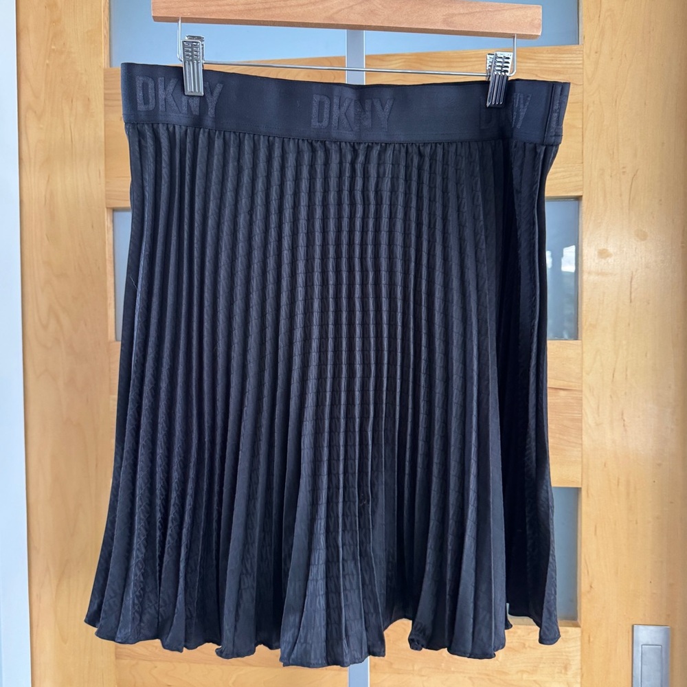 DKNY Charcoal A-Line Pleated Skirt